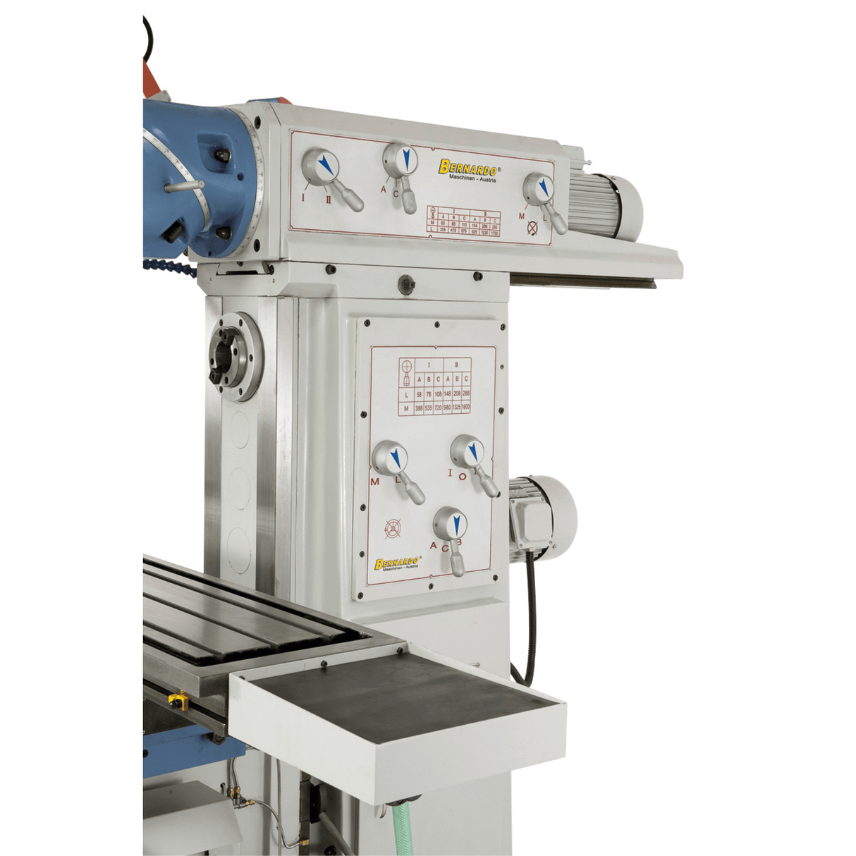 Universal milling machine UWF 150