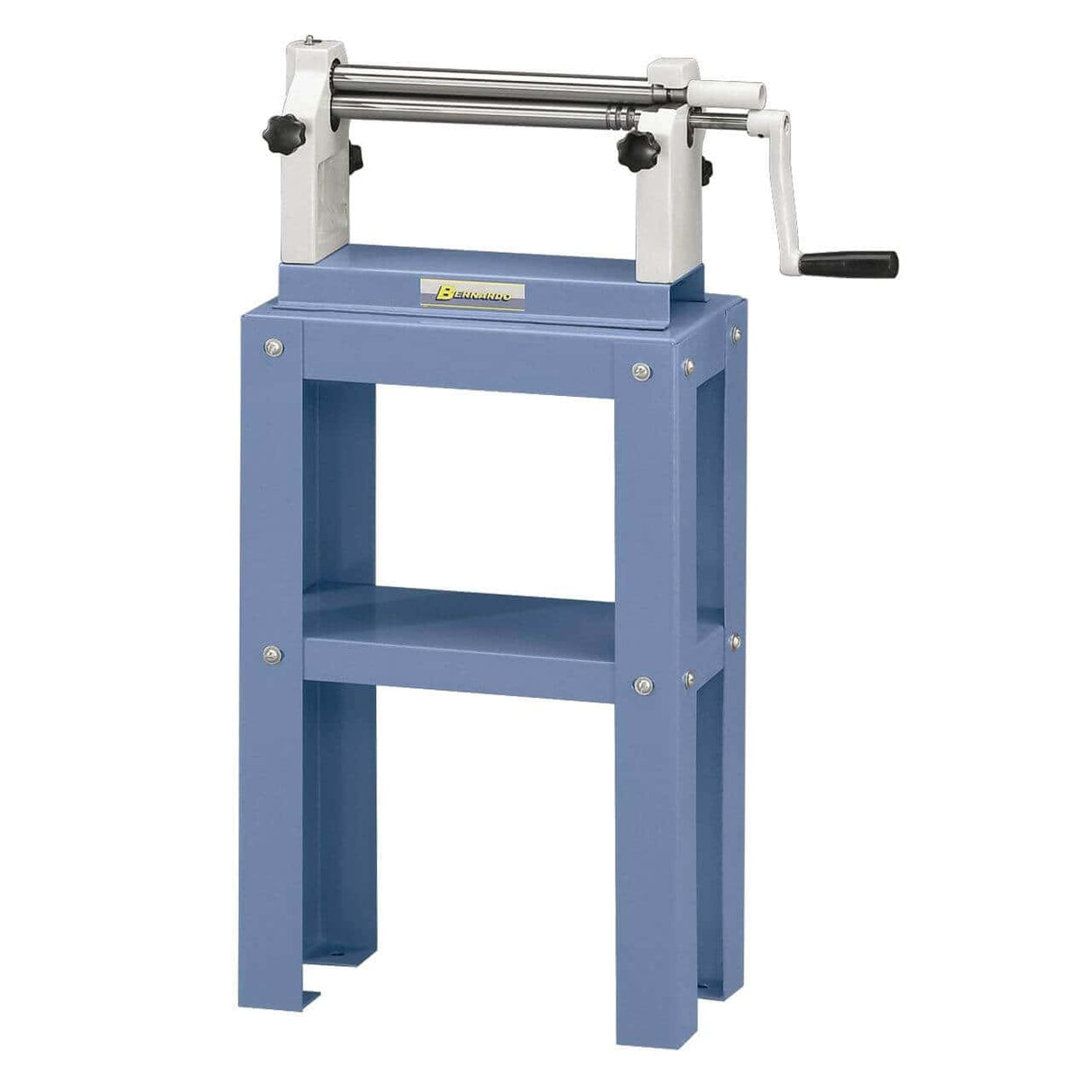 Calandra Bernardo RM 305 con rulli in acciaio da 305 mm, rullo posteriore inclinato e scanalature per la produzione di tubi e coni.