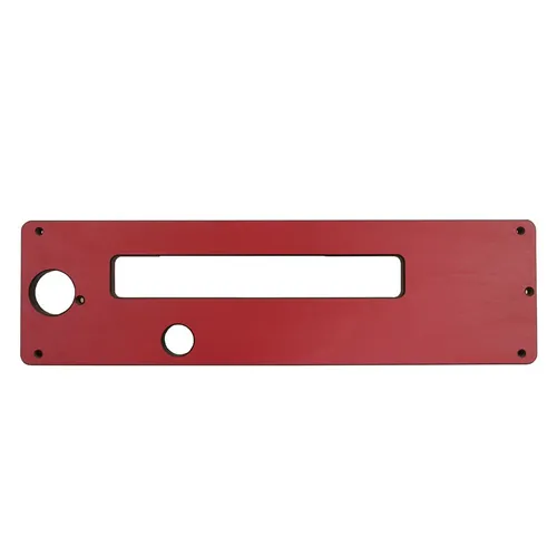 Inserto in Pertinax con apertura per lame DADO, progettato per un allineamento preciso con il piano delle seghe LAGUNA Fusion.