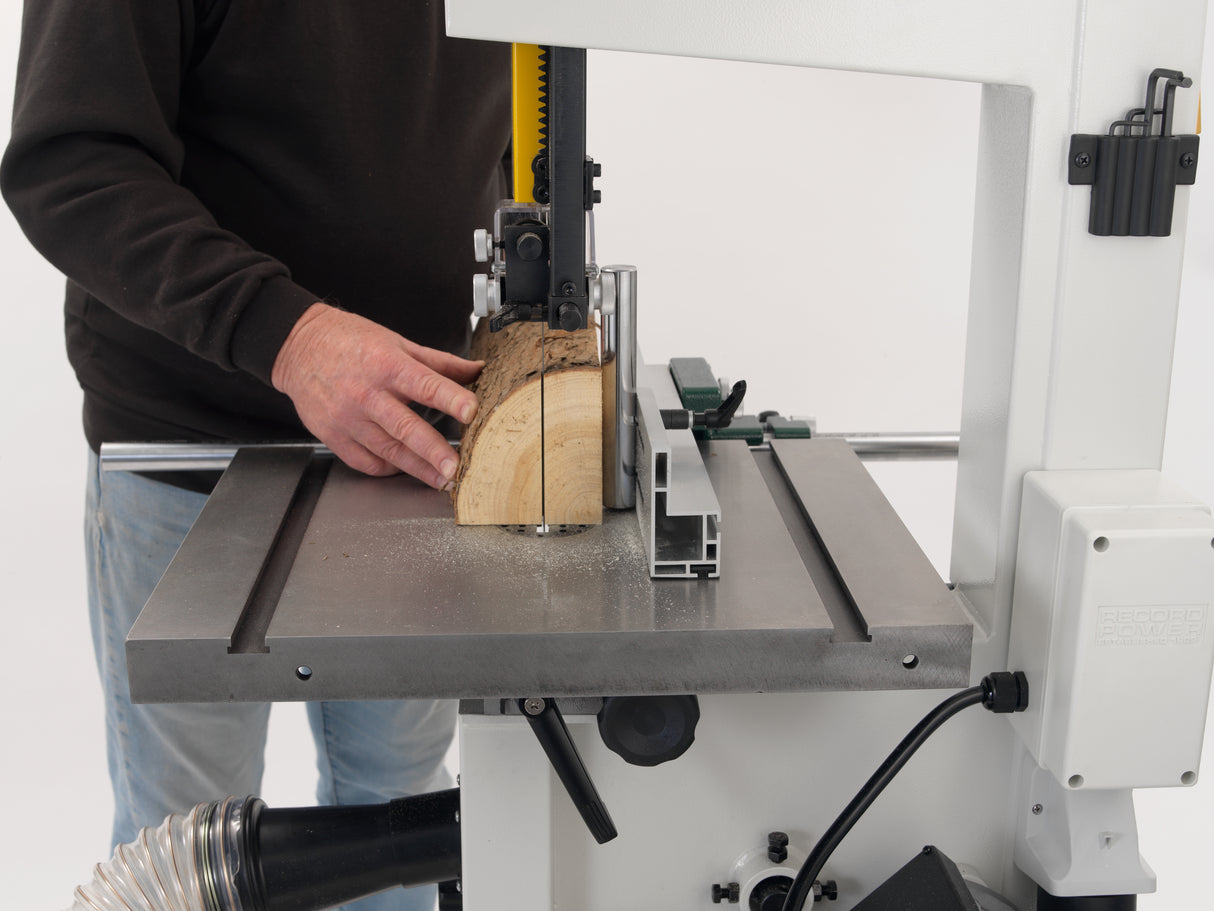 Record Power Sega a nastro Sabre-300