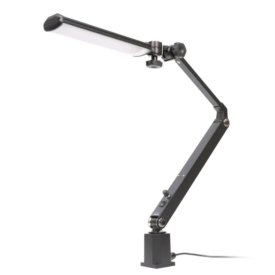 Luce LED antiriflesso in alluminio per Revo 1836, con rotazione 320° e montaggio su supporti dedicati