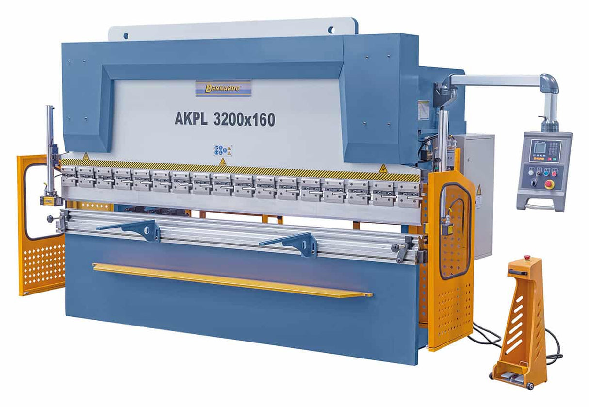 AKPL 3200 x 200 hydraulic press brake with manual crowning
