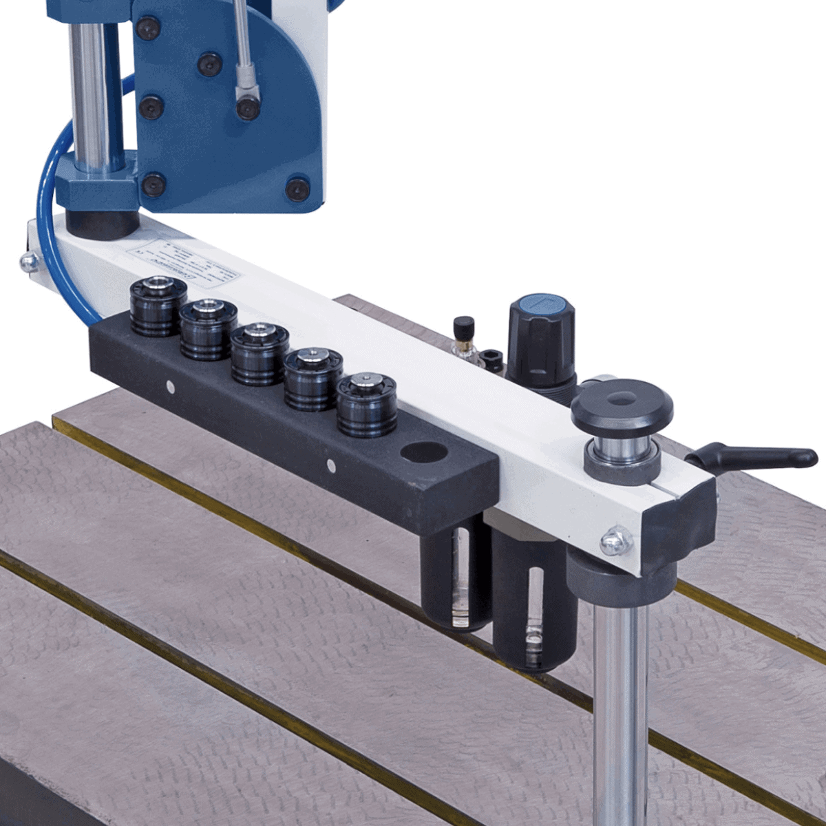 Pneumatic threading machine TM 16 P / R 1500