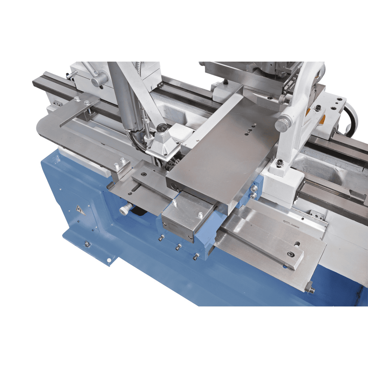 Tornio Bernardo TITAN 660 x 1500 con DRO 3 assi – Potenza e precisione