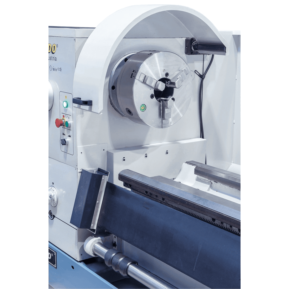 Goliath 660 x 3000 Universal Lathe with Digital Display