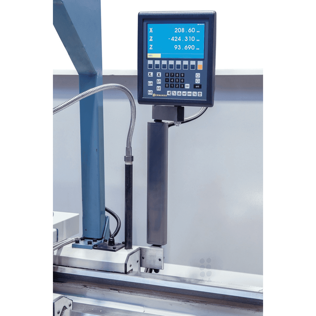 Goliath 660 x 3000 Universal Lathe with Digital Display