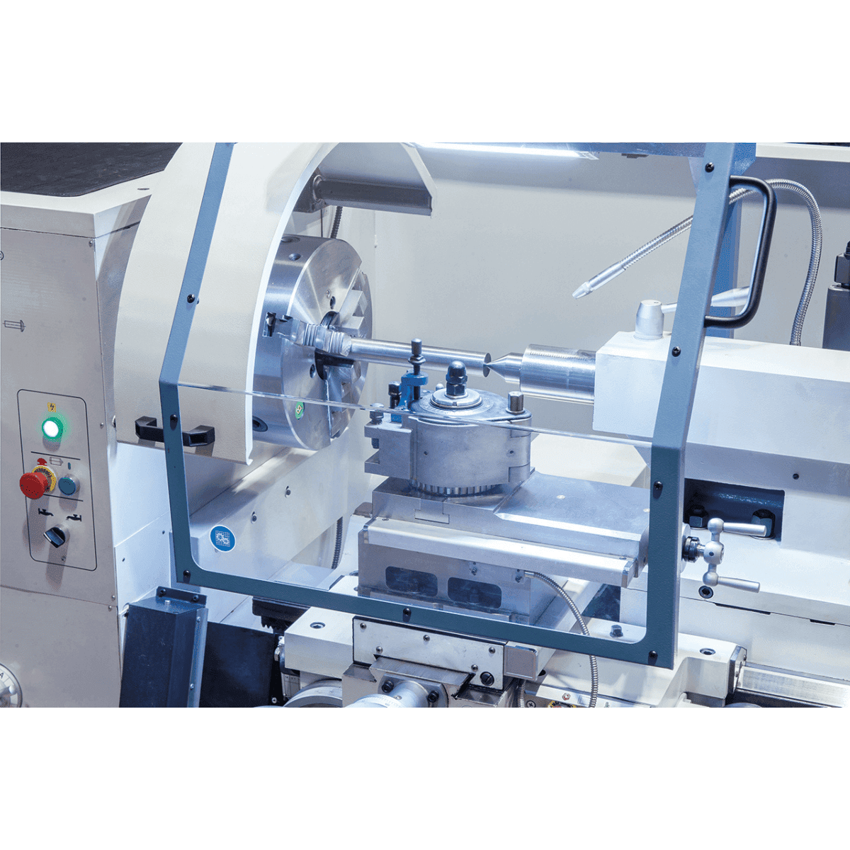 Goliath 660 x 3000 Universal Lathe with Digital Display