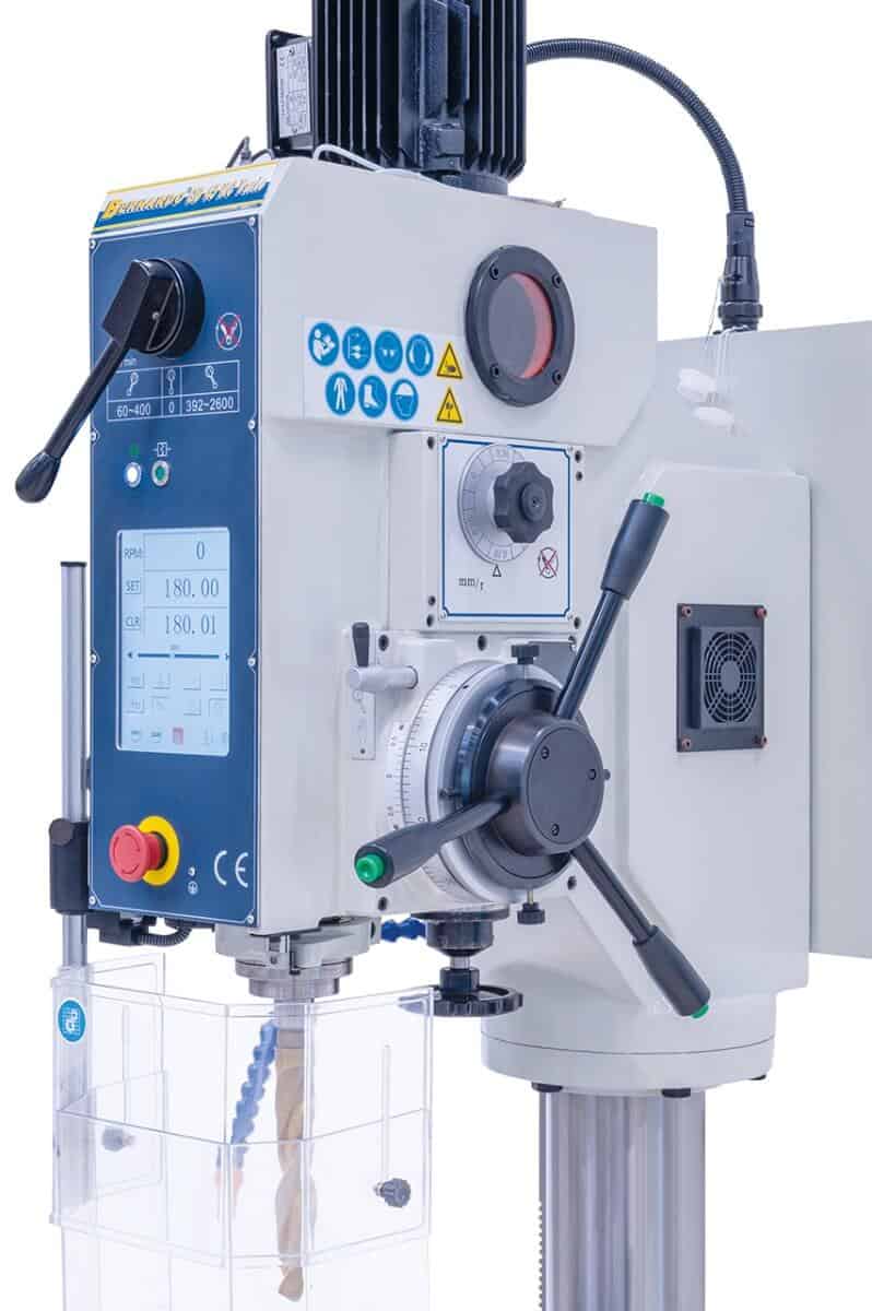 Trapano per metallo con display