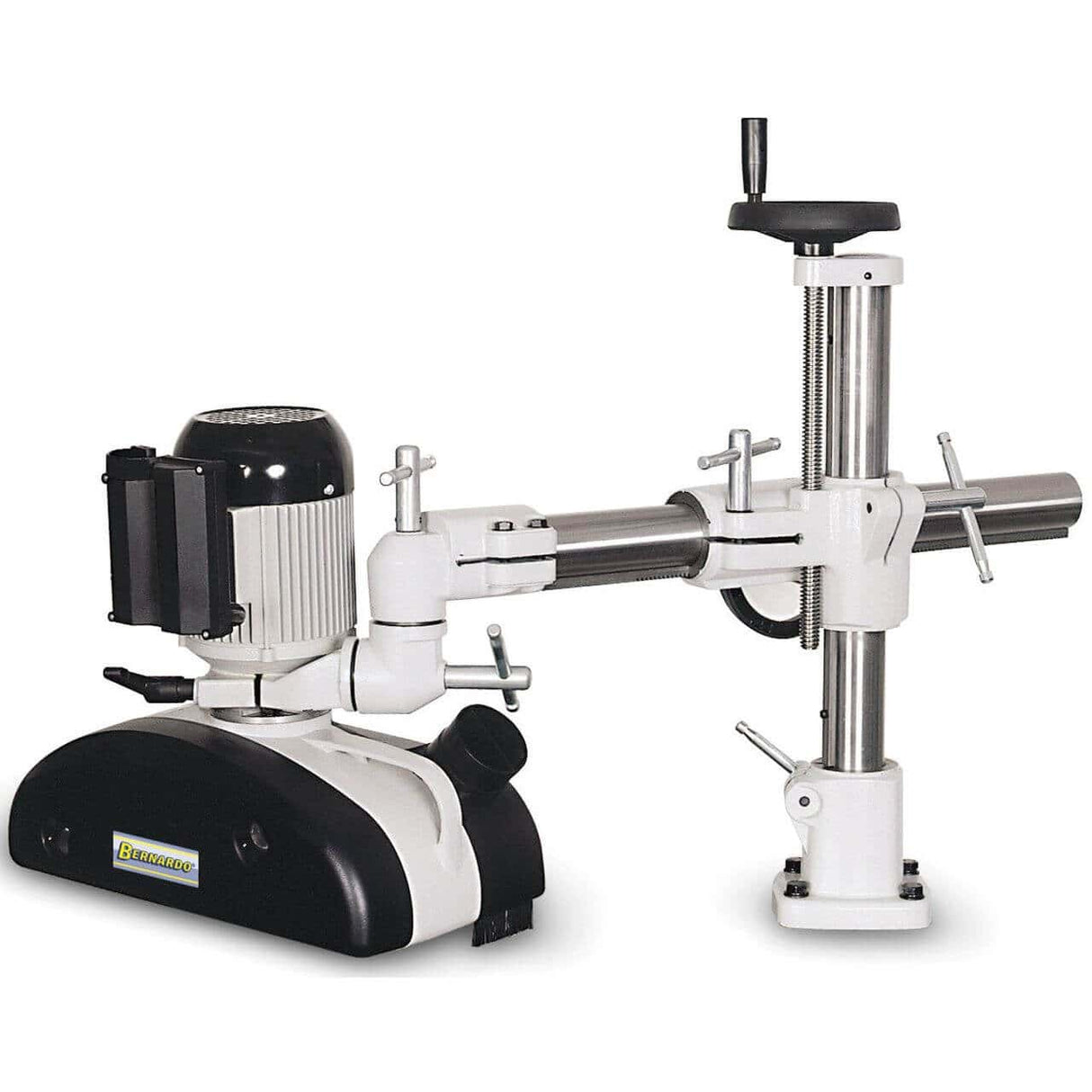 Trascinatore Bernardo MX 38 con rulli da Ø 120 x 60 mm e 8 velocità regolabili, ideale per falegnamerie professionali.