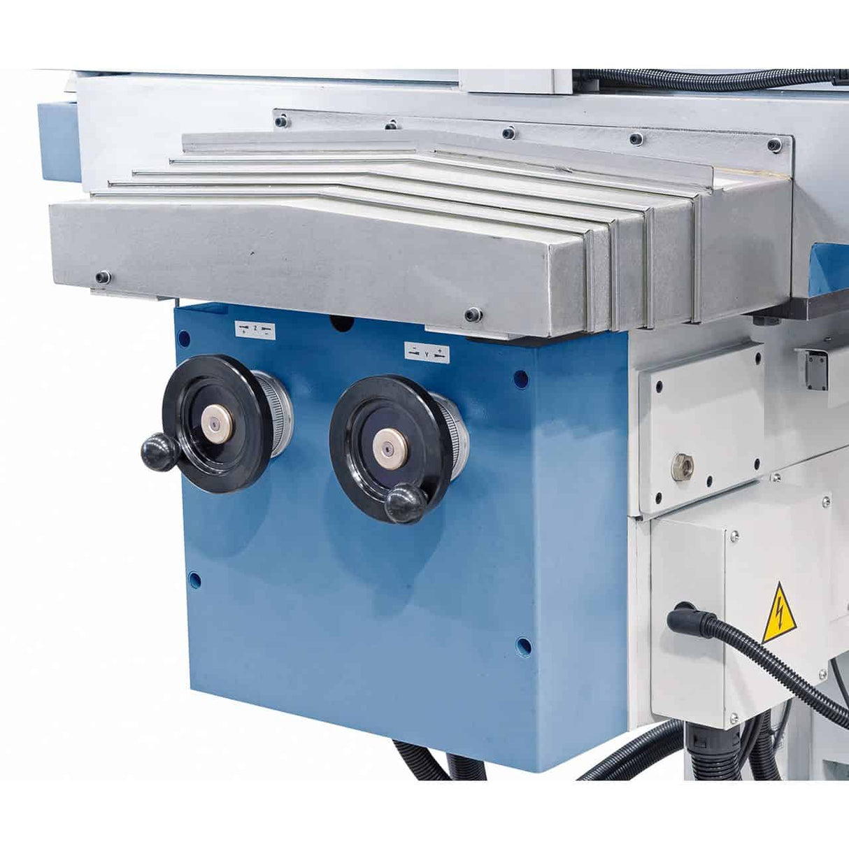 Universal milling machine with servo-assisted turret for UWF 200 Servo feeds