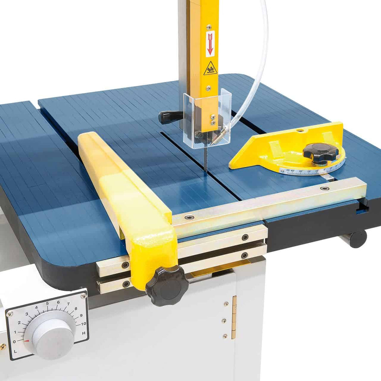 Vertical band saw with automatic table feed VMS 610 A