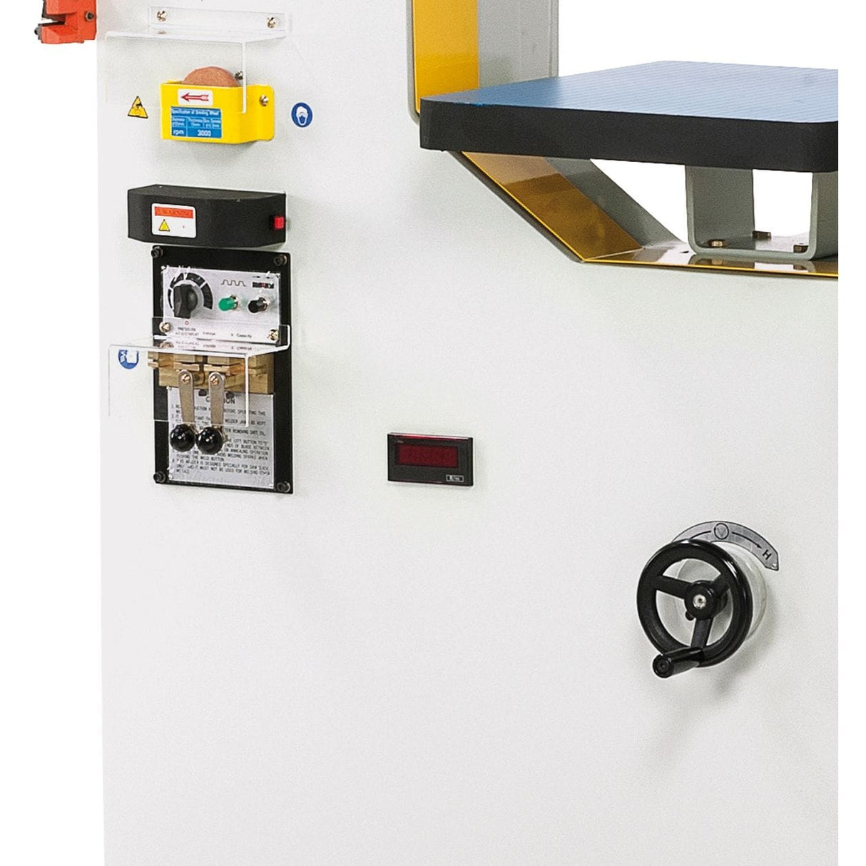 Vertical band saw with automatic table feed VMS 1000 A