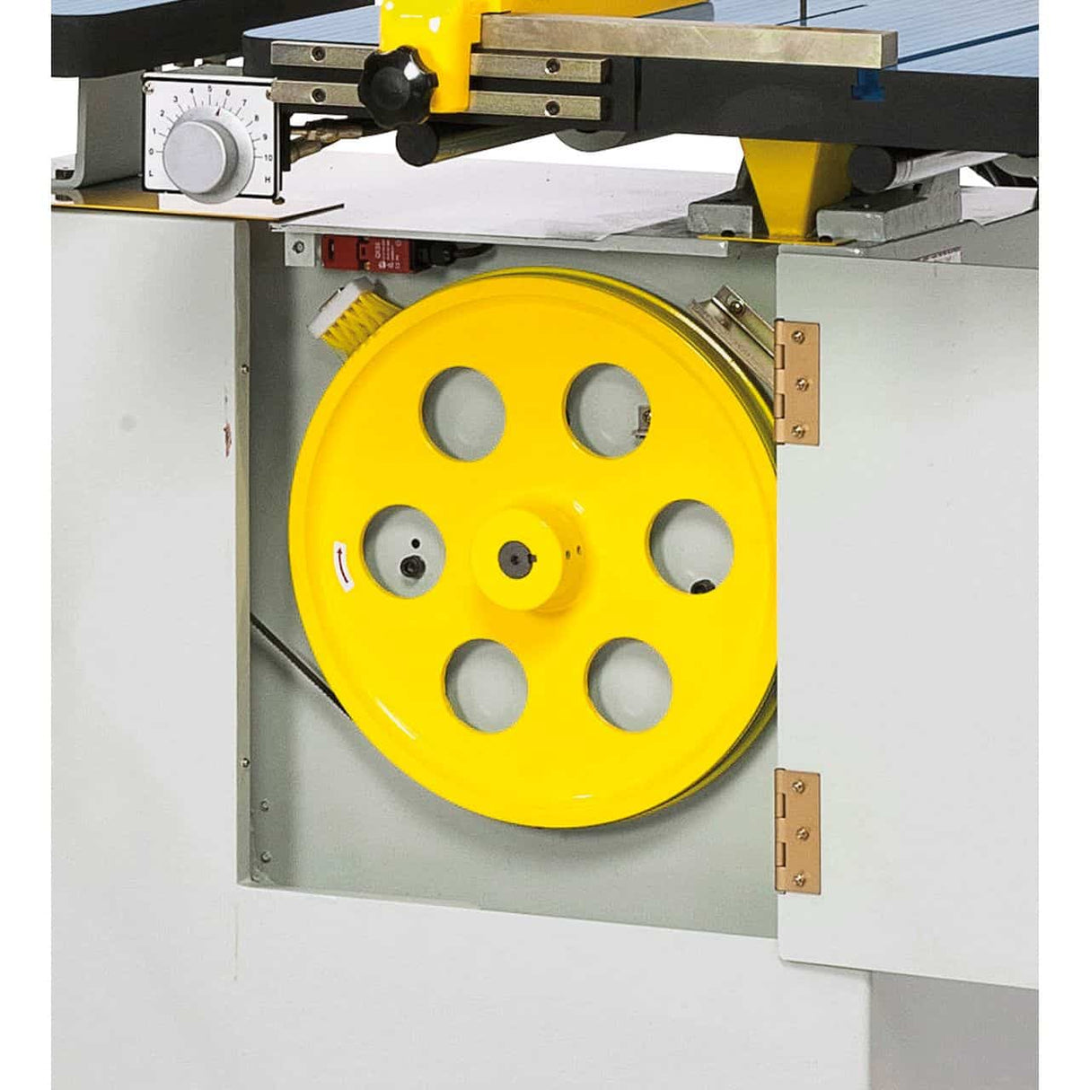 Vertical band saw with automatic table feed VMS 1000 A