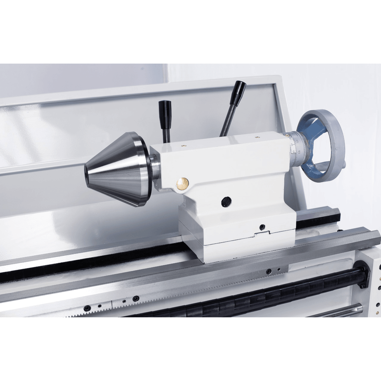 Standard 165 V-Top lathe incl. 3-axis digital display 