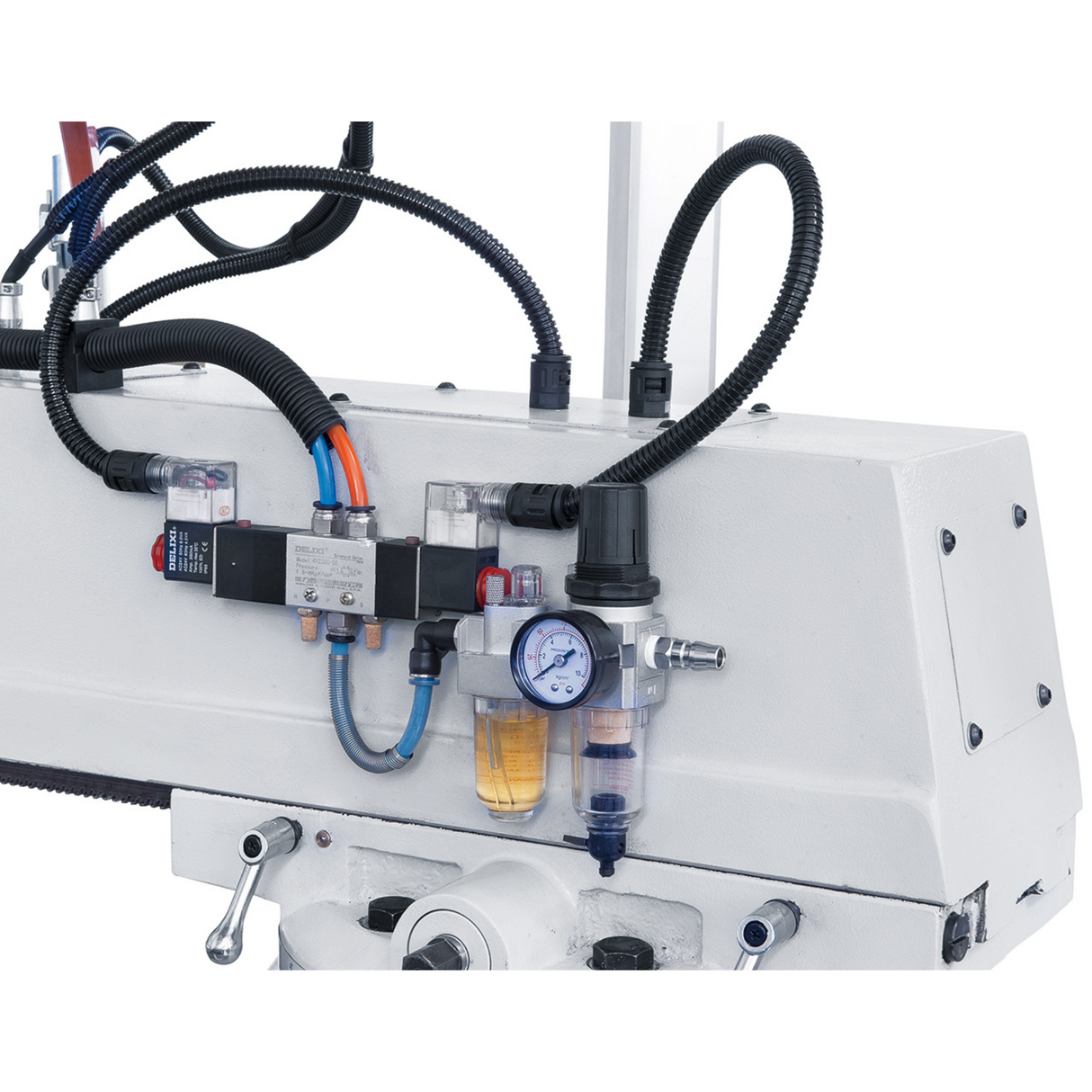 Universal milling machine UWF 90 + 3-axis position display ES-12 H + pneumatic clamping