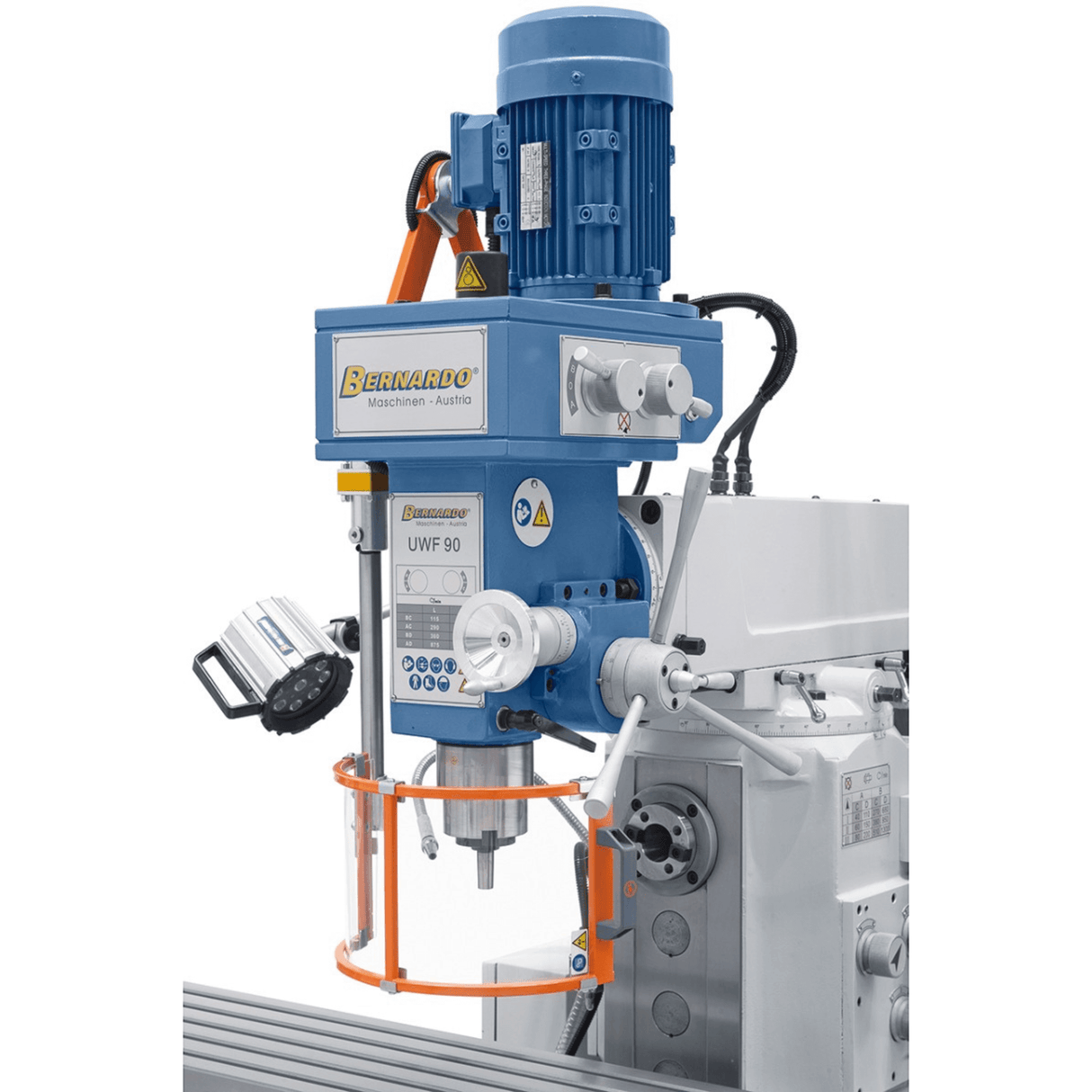 Universal milling machine UWF 90 with digital position display