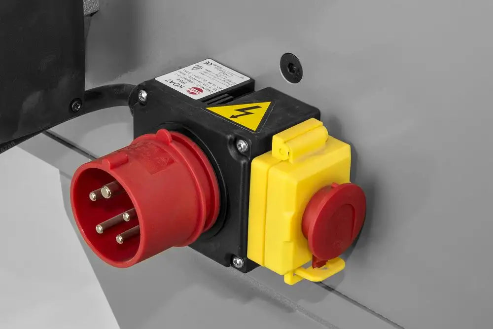 Levigatrice a nastro Guede GBSM 150 – 400V, 4 kW per metallo