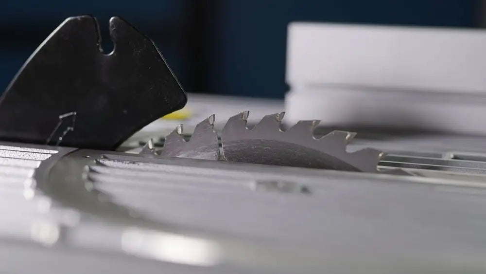 Güde GFO 1401 – Troncatrice radiale multifunzione con piano ribaltabile 180°