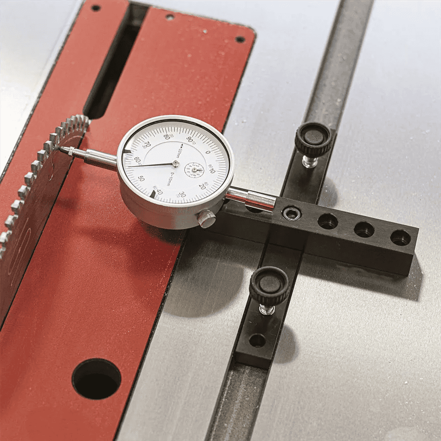 Saw Alignment Device