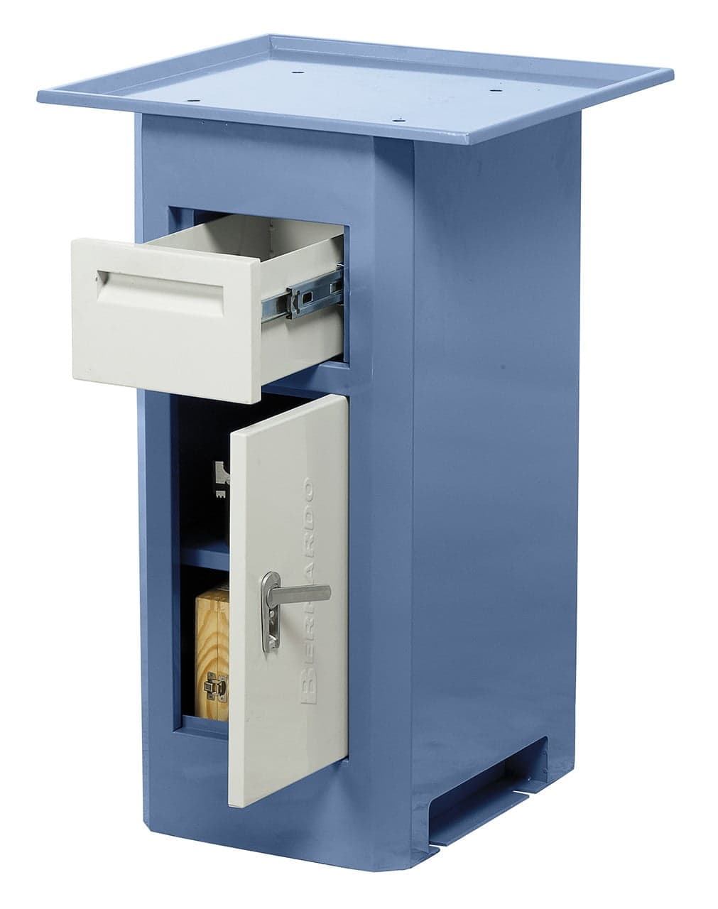 BF 2 Deluxe base with chip collection tray