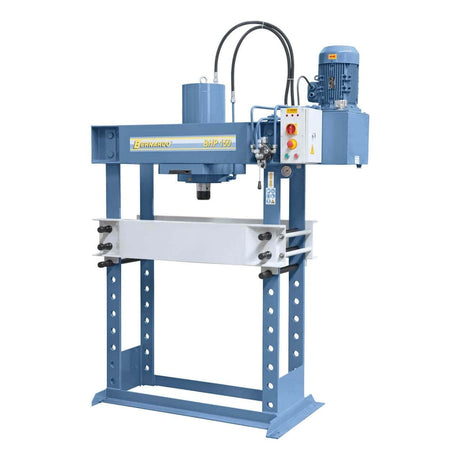 Pressa idraulica Bernardo BHP 200 da 200 ton con piano regolabile e cilindro scorrevole, ideale per officine e lavorazioni industriali pesanti.