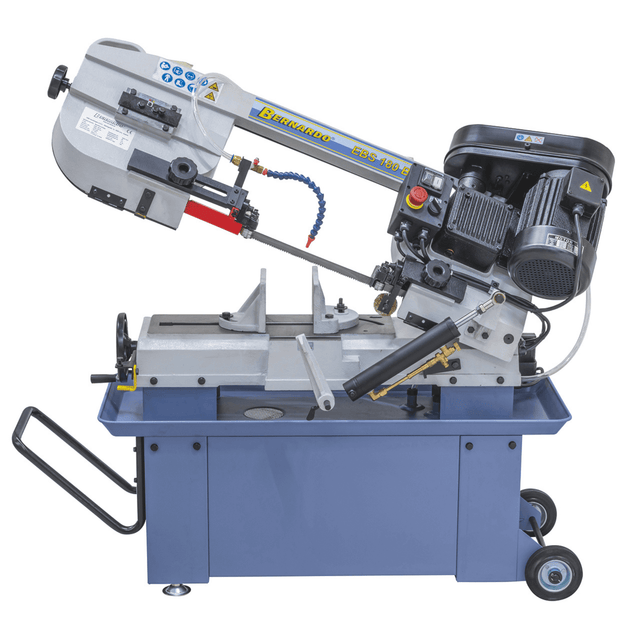 Sega a nastro Bernardo EBS 180 B / 400 V con quattro velocità, refrigerazione integrata, morsa rapida e capacità di taglio fino a 180 x 300 mm.