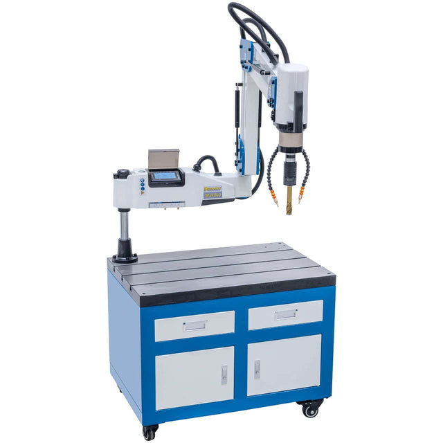 Filettatrice elettrica Bernardo TM 24 BLO / R 1700 con braccio orientabile R1700, touchscreen, micro-spruzzo e dispositivo di soffiaggio per maschiature industriali precise e sicure.