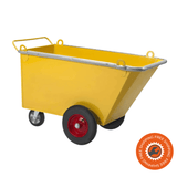 Il carrello multiuso Ravendo IWC 400 M, con ruote piene 4.00 x 8 e capacità fino a 750 kg o 400 litri, ideale per trasporto sicuro ed efficiente in contesti industriali e agricoli.