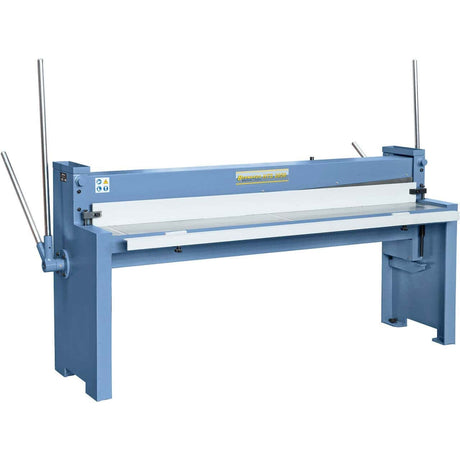 Cesoia manuale a ghigliottina Bernardo HTS 2050 con arresto posteriore e lame in acciaio temprato, per tagli precisi su lamiere fino a 1,25 mm.