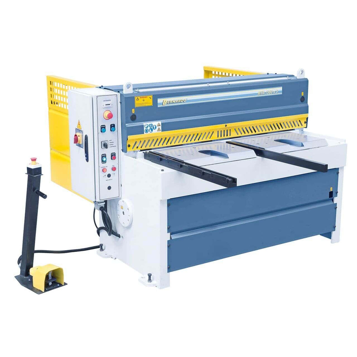 MTA 1360 x 3 mm motorized guillotine shear