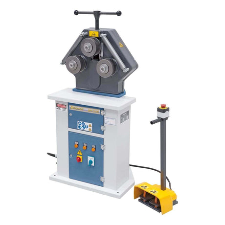 Curvatubi elettrica compatta Bernardo BPK 35 N2 con motore a due velocità, rulli standard e pedale con arresto di emergenza.