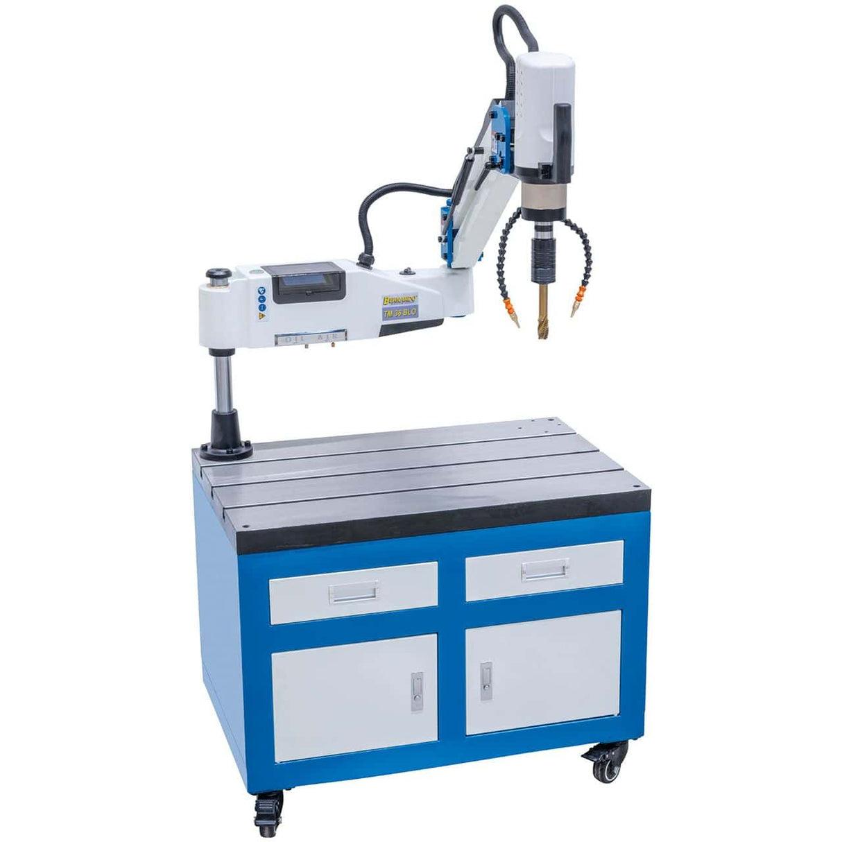 Bernardo Filettatrice elettrica TM 36 BLO / R 1200 con braccio snodato 1200 mm, touchscreen digitale, sistema micro-spray e mandrino rapido di sicurezza.