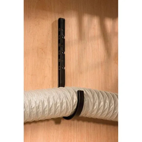 Gancio per tubo di aspirazione