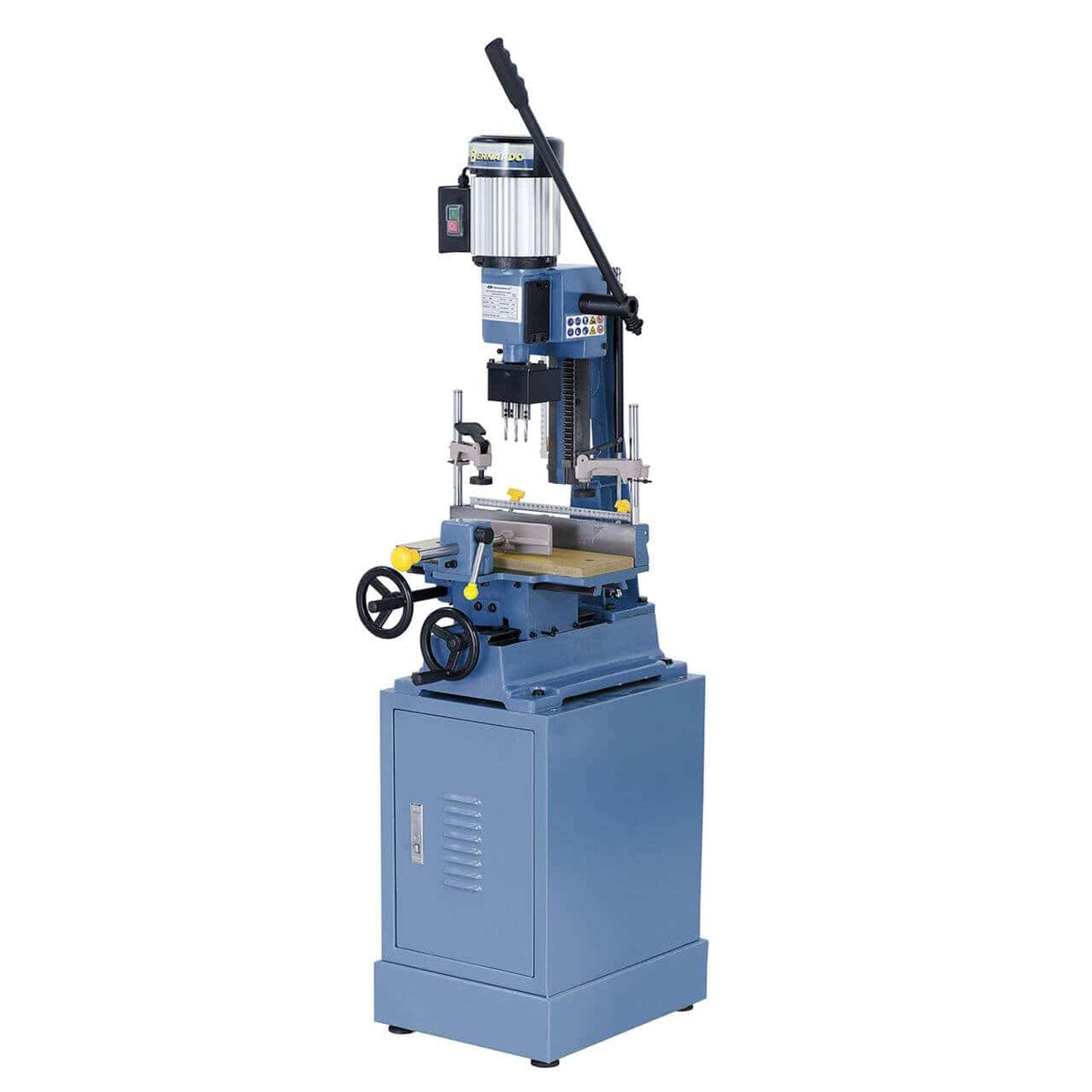 Vista frontale della mortasatrice HM 25 con struttura in ghisa, morsa di bloccaggio rapida, tavolo scorrevole e testa girevole a 180°, progettata per lavorazioni accurate su legno.