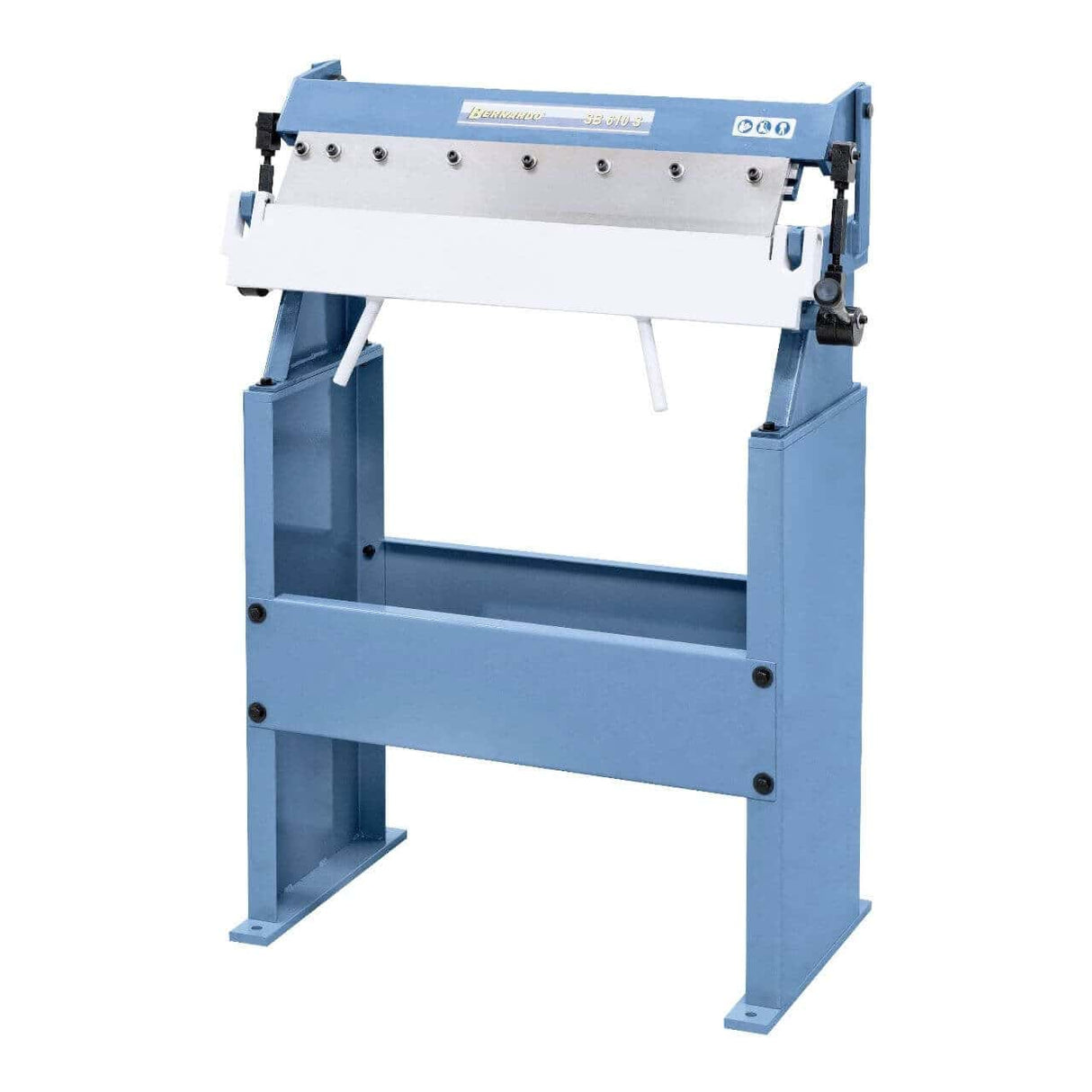 Piegatrice manuale Bernardo SB 610 S, compatta e robusta, ideale per lamiere fino a 610 mm e spessore massimo di 1,5 mm.