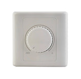 Vista frontale del potenziometro EC Reventon, dotato di manopola di regolazione e custodia protettiva con grado IP54