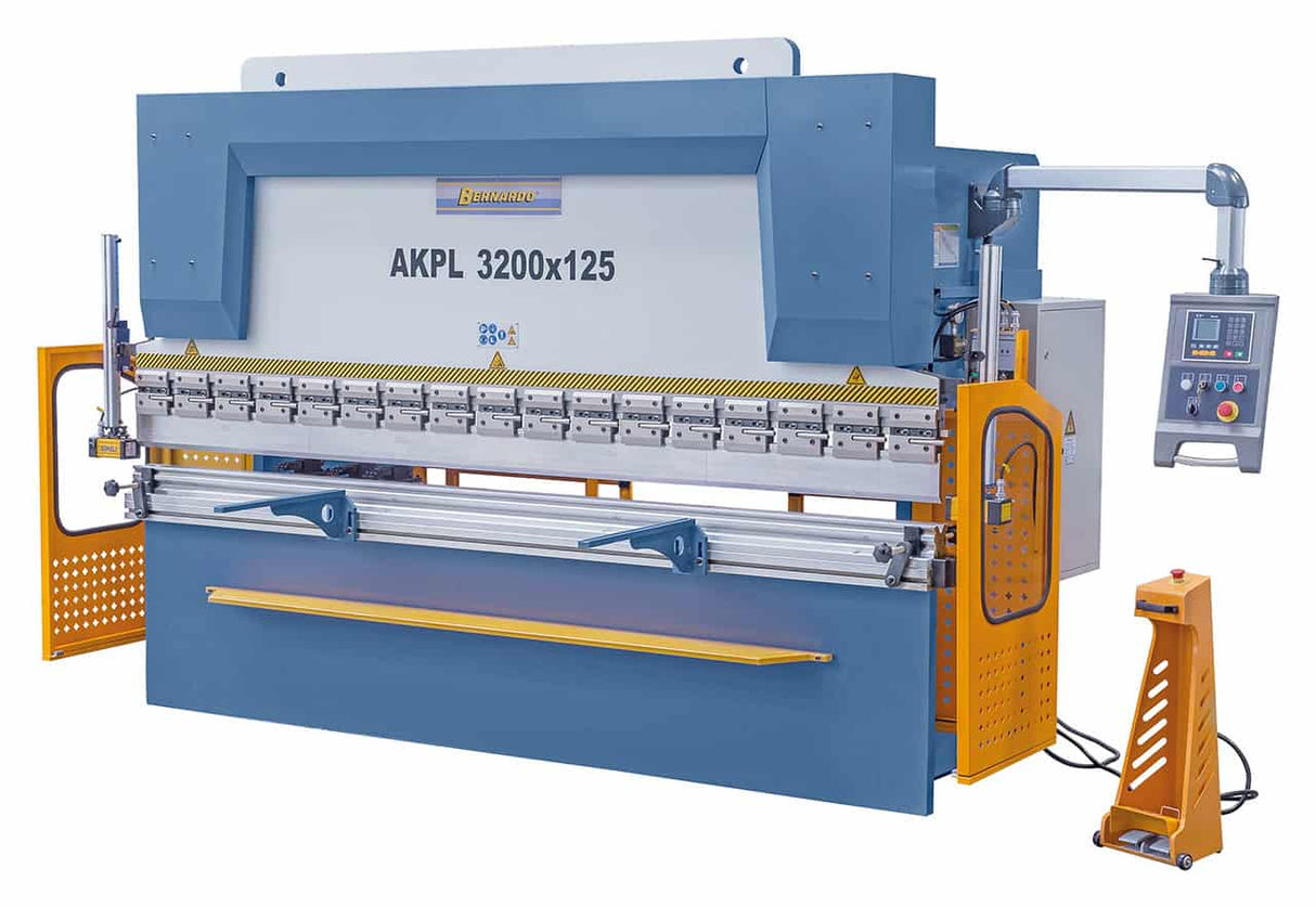 AKPL 3200 x 125 hydraulic press brake with manual crowning
