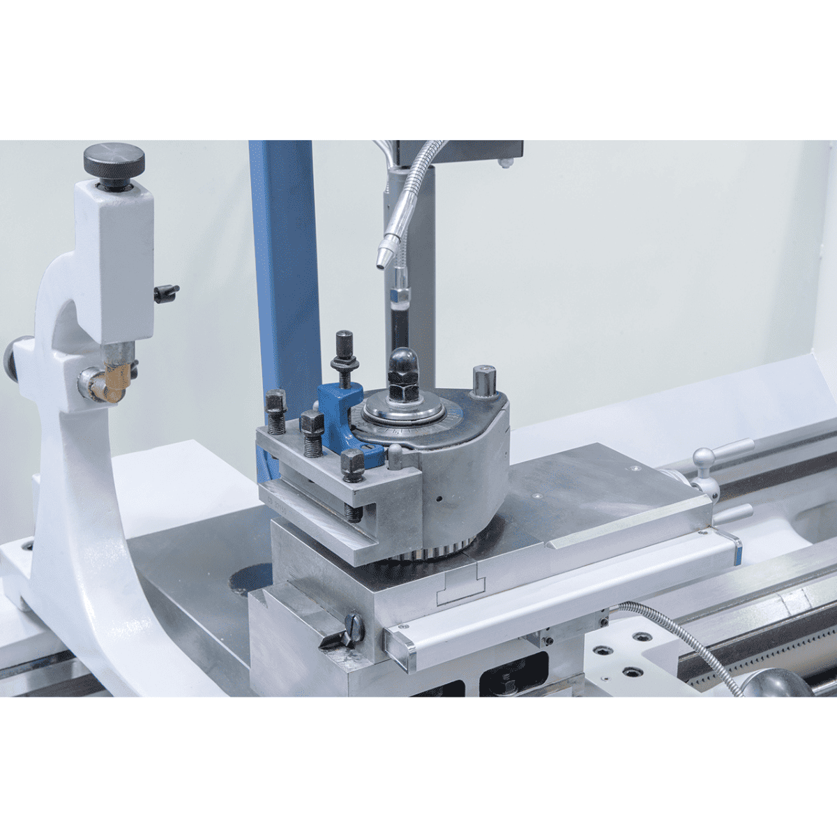 Goliath 660 x 1000 Universal Lathe with Digital Display