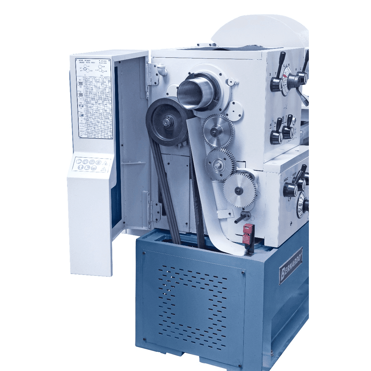 Titan 560 x 3000 Pro Universal Lathe with Digital Displays