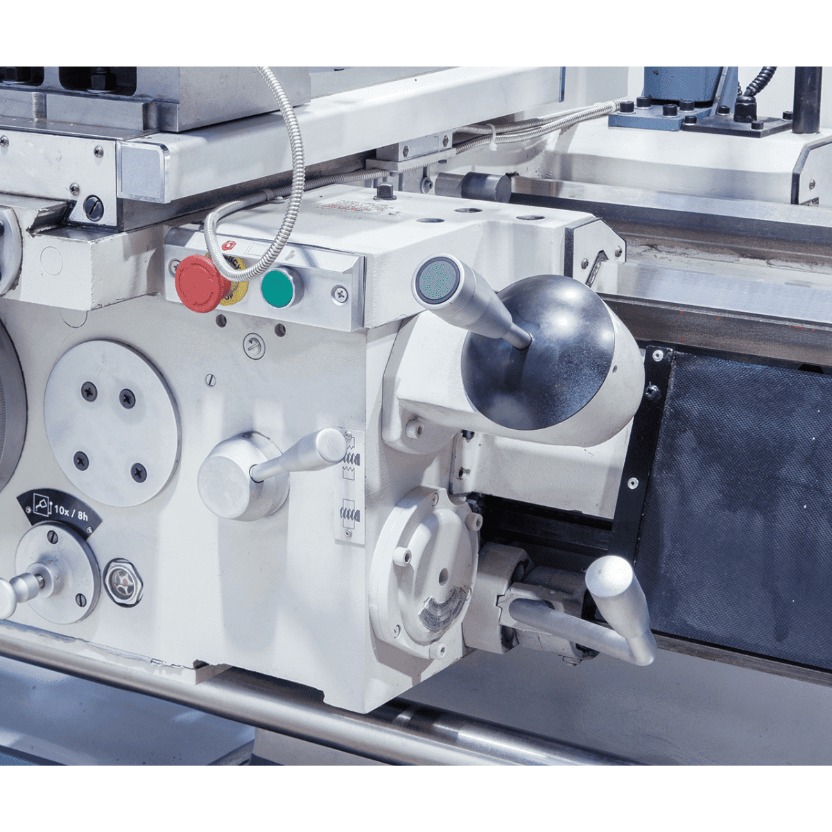 Goliath 660 x 3000 Universal Lathe with Digital Display