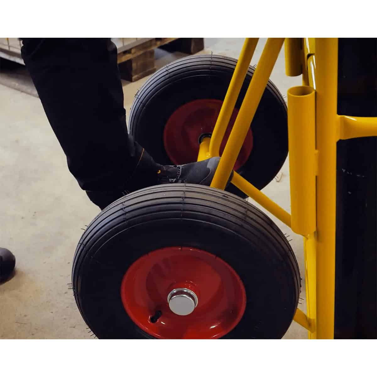 BT 121 L gas cylinder trolley