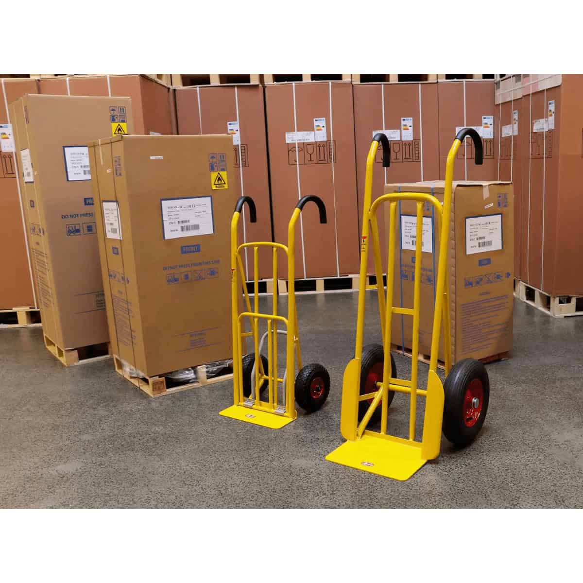 Magnum 500 pneumatic wheeled luggage cart