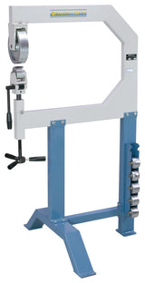 Ruota inglese Bernardo RSM 710 per formatura lamiera, sbraccio 710 mm e set di 6 rulli intercambiabili.