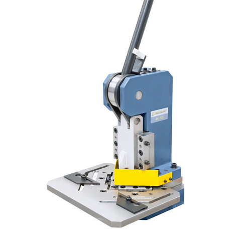 Bernardo Scantonatrice manuale AK 100 con tavola da 380 x 280 mm, capacità di taglio fino a 3 mm e angolo fisso a 90°.