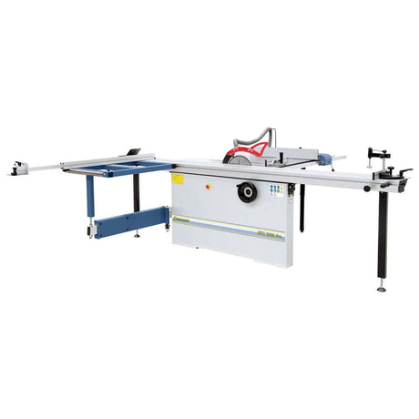 Vista completa della sega circolare FKS 3200 Pro con carro scorrevole in alluminio da 3200 mm, guida telescopica inclinabile, accessori professionali e struttura robusta per lavorazioni intensive.