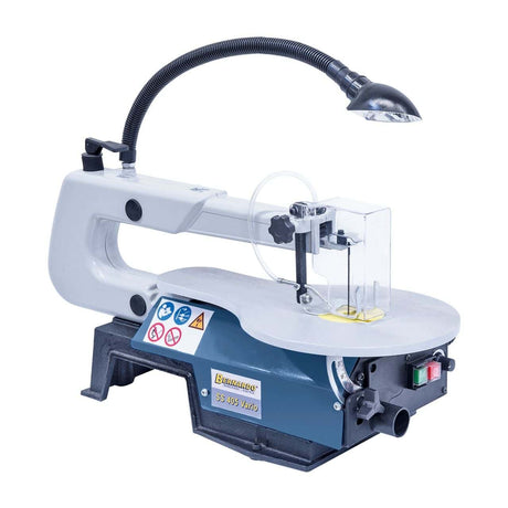 La SS 405 Vario Bernardo è una sega da traforo professionale dotata di tavolo inclinabile, regolazione continua della velocità e accessori inclusi. Perfetta per modellisti e lavori di precisione su legno, plastica e metalli non ferrosi.