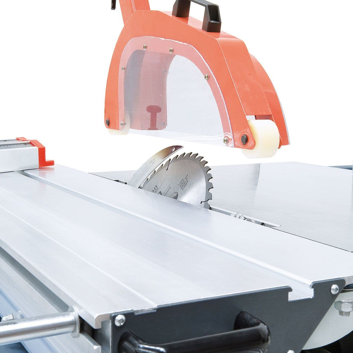 Classic 1600 C - 400V squaring machine