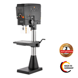 Trapano a colonna universale Flott SB 30 MV Plus con pannello OLED, tre gamme di velocità e sistema di avanzamento meccanico.