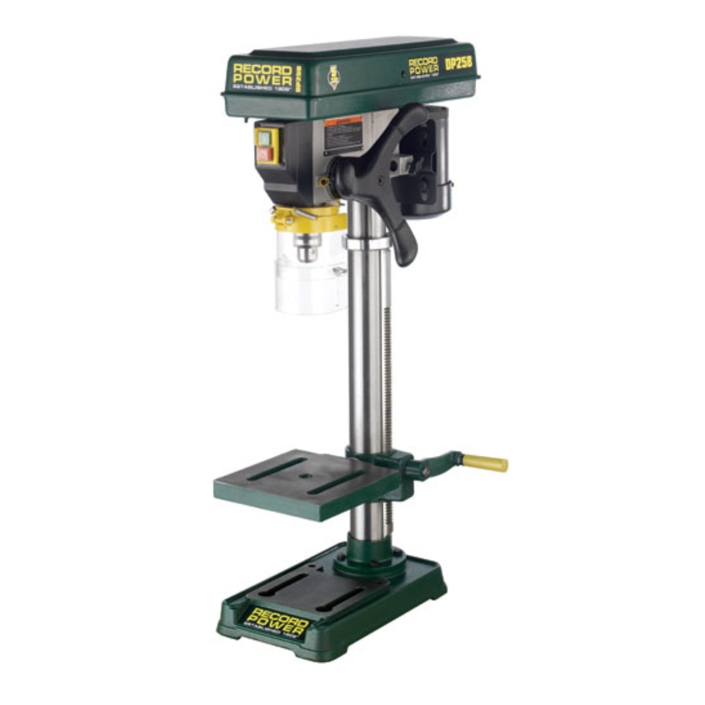 Trapano a colonna da banco Record Power DP25B con struttura in ghisa, tavolo inclinabile fino a 45° e mandrino da 13 mm, montato su base compatta per uso in laboratorio o garage.