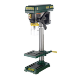 Trapano a colonna da banco Record Power DP25B con struttura in ghisa, tavolo inclinabile fino a 45° e mandrino da 13 mm, montato su base compatta per uso in laboratorio o garage.